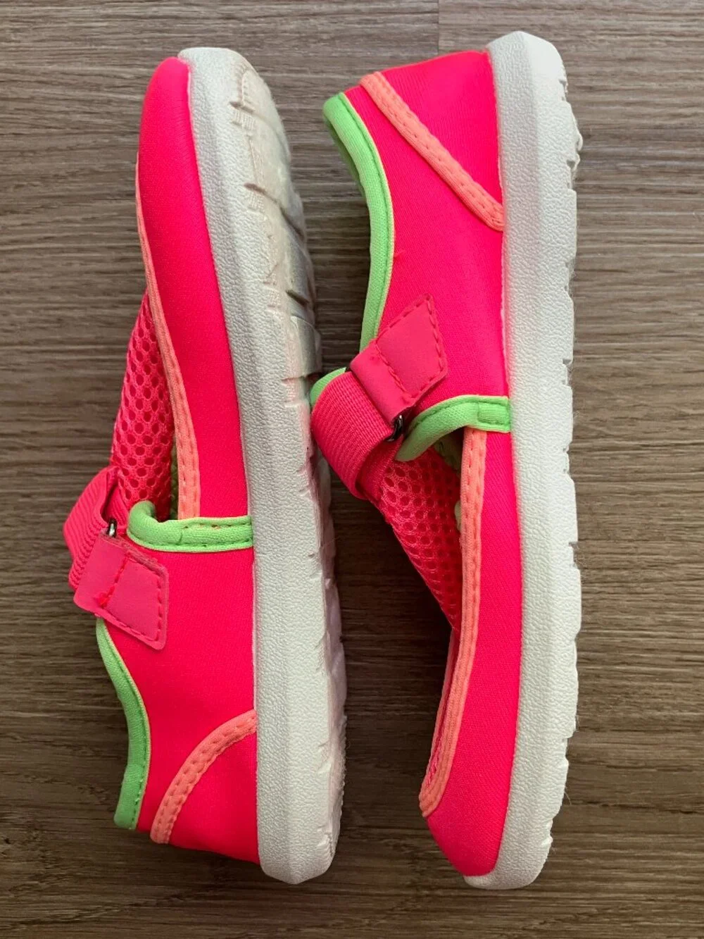 13/1 Wonder Nation Girls Mesh Water Shoes